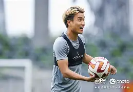 C7娱乐官方网站-青岛黄海主场失利惨遭斯威逆转！